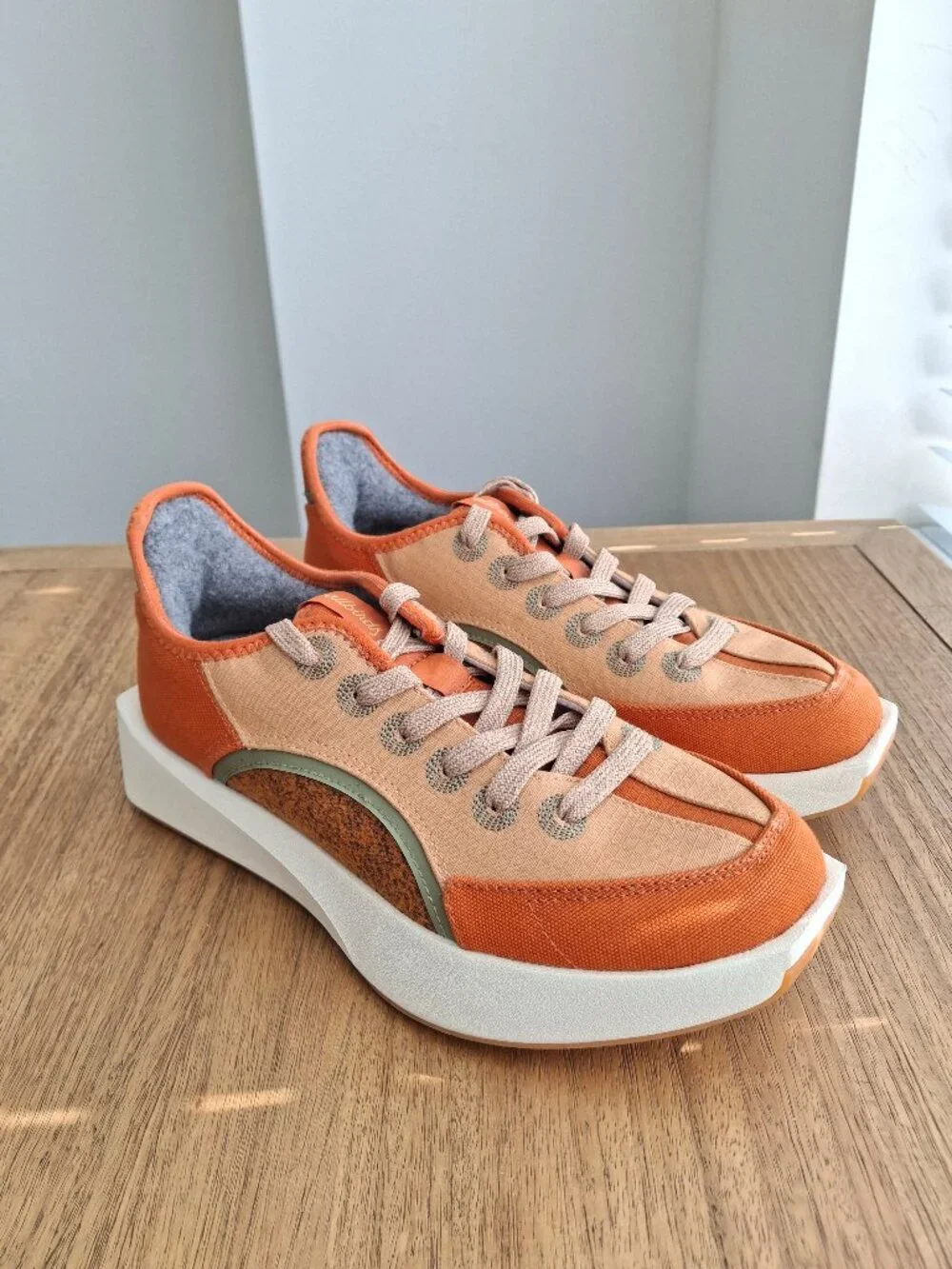 (New)‎ allbirds – Riser Sneakers (Honey Rust/Natural White) – Women's 8